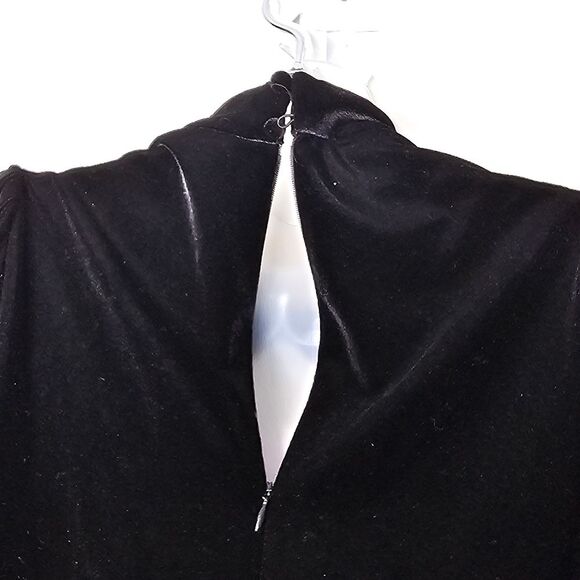 Zara Black Long Sleeve Velvet Mini Dress - Picture 2 of 12